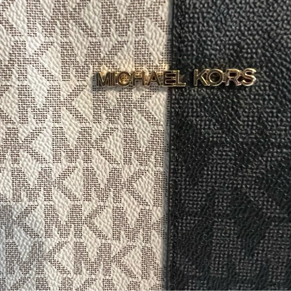 Michael Kors Black & White Logo Color Block Tote Bag Retail $448.